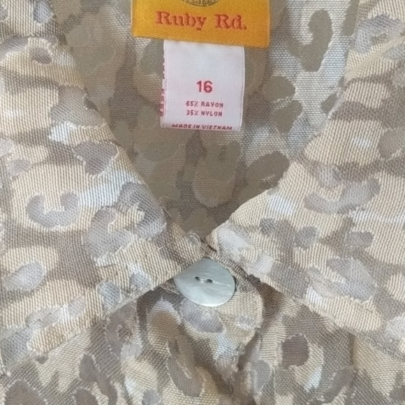Ruby Rd ightweight leopard print jacket - Picture 3 of 3